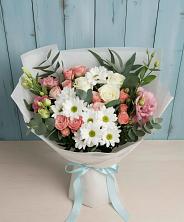 Букет цветов из:  Розы, Лизиантусы и Хризантемы в Советском Руно