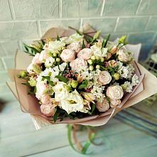 Букет цветов из:  Альстромерии, Розы и Хризантемы #REPLACE_PRED# Советском Руно