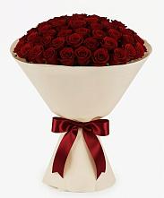 Букет 101 Бордовая роза Блэк Бакарра в Советском Руно