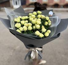 Букет Белые кустовые розы Солинеро в Советском Руно