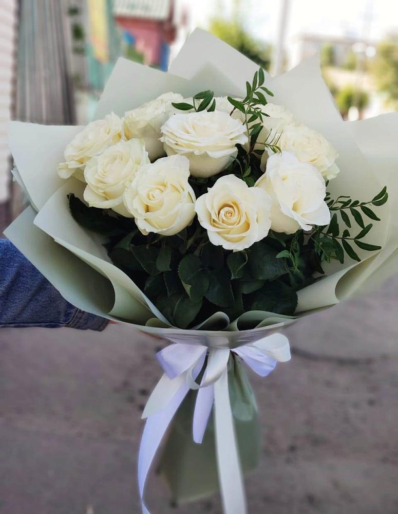 Букет Белые розы Проуд в Советском Руно