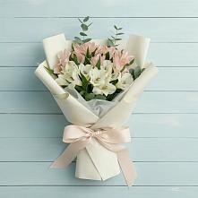 Букет цветов из:  Альстромерии #REPLACE_PRED# Советском Руно