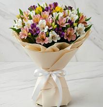 Букет цветов из:  Альстромерии в Советском Руно