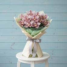 Букет цветов из:  Орхидеи и Розы #REPLACE_PRED# Советском Руно