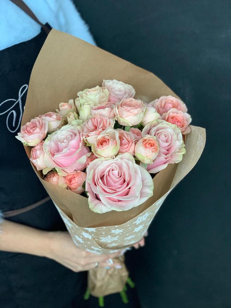 Букет цветов из: Хризантемы и Розы в Советском Руно