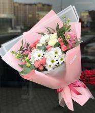 Букет цветов из:  Розы, Лизиантусы и Хризантемы в Советском Руно