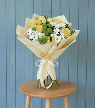 Букет цветов из:  Хризантемы и Розы в Советском Руно