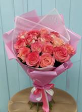 Букет 15 Розовых роз Равель в Советском Руно