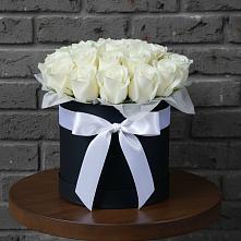 Цветочная композиция из Розы в шляпной коробке в Советском Руно